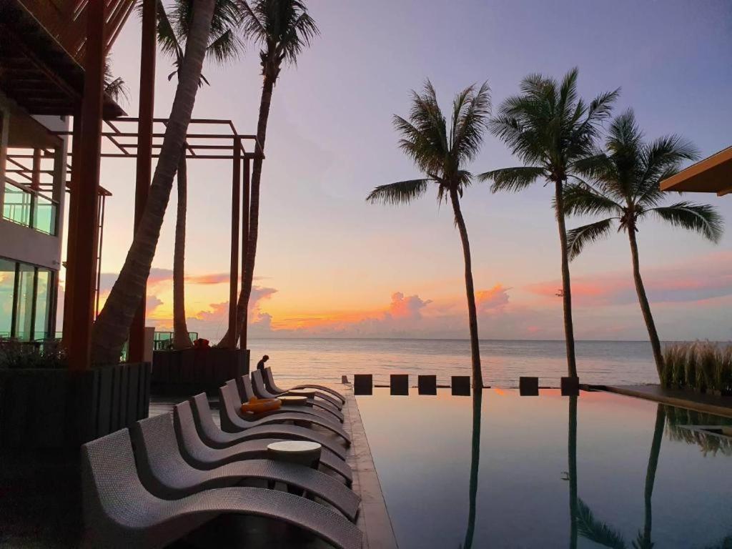 Eco Cozy Beachfront Resort Chaam Hua Hin Exterior foto